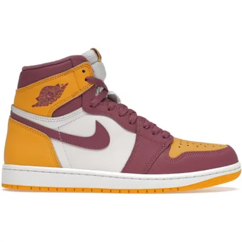 Retro High OG Sneakers , male, Sizes: 12 UK, 10 UK, 6 1/2 UK, 9 UK, 8 UK, 8 1/2 UK - Jordan - Modalova