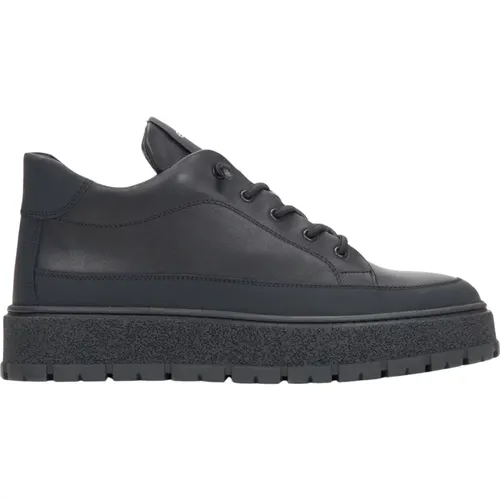 Herren Schwarze High-Top Sneakers aus echtem italienischem Leder mit leichter Isolierung , Herren, Größe: 44 EU - Estro - Modalova