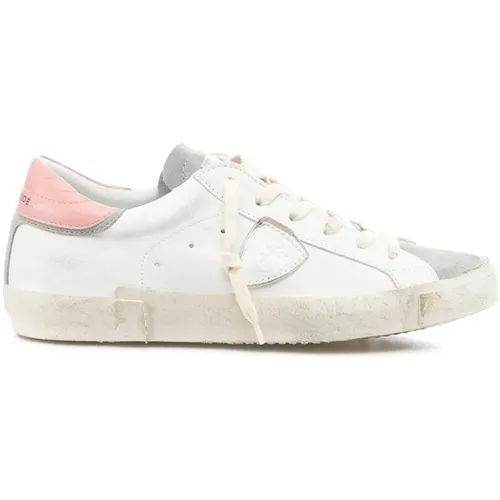 Low Top Sneakers with Distressed Detailing , female, Sizes: 3 UK - Philippe Model - Modalova