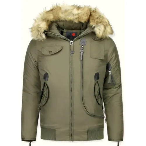 Winter Jacket for Men - Pilot Jacket , male, Sizes: S, XL, L, M, 2XL - True Rise - Modalova