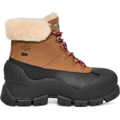 Adiroam Hiker Stiefel UGG - Ugg - Modalova