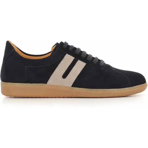 Dark Suede U Stripes Sneakers , male, Sizes: 9 UK, 8 UK, 7 UK - Ludwig Reiter - Modalova