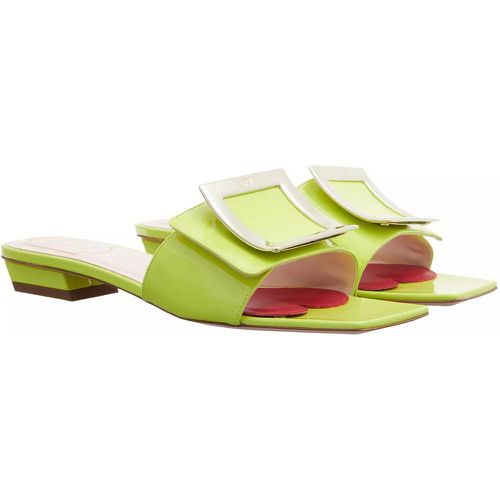 Slipper & Pantoletten - Belle Vivir Metal Buckle Mules In Patent Leather - Gr. 40 (EU) - in - für Damen - Roger Vivier - Modalova