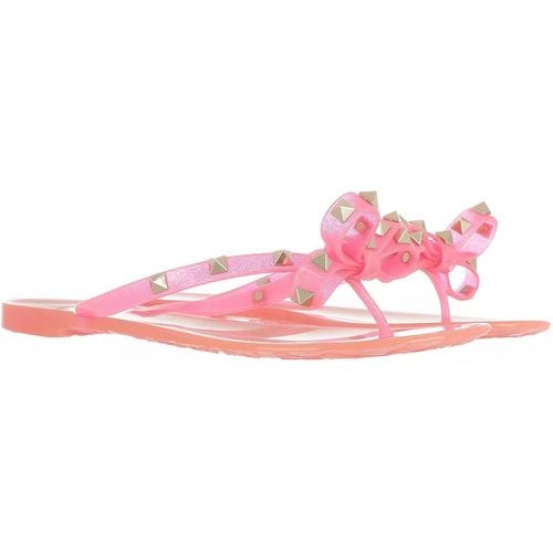 Sandalen & Sandaletten - Rockstud Flip Flops - Gr. 39 (EU) - in Rosa - für Damen - Valentino Garavani - Modalova