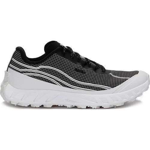 Low-Top Sneaker - Black And White Trail Running Sneakers With Vibram - Gr. 10 - in - für Damen - norda - Modalova