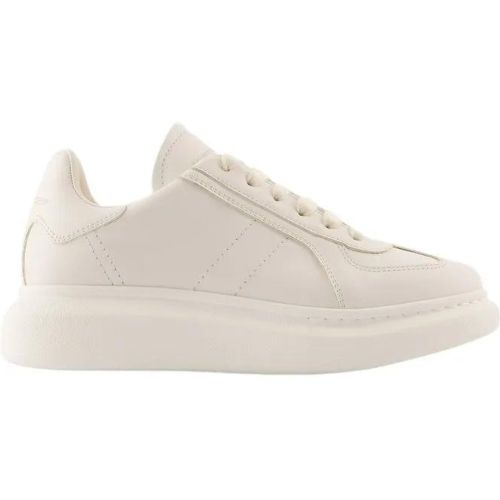 Low-Top Sneaker - Oversized Sneakers - Leather - White - Gr. 36 (EU) - in - für Damen - alexander mcqueen - Modalova