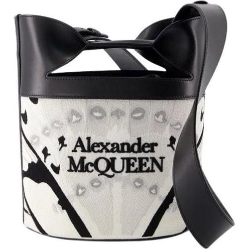 Beuteltaschen - The Bucket Bow Crossbody - Leather - White - Gr. unisize - in - für Damen - alexander mcqueen - Modalova