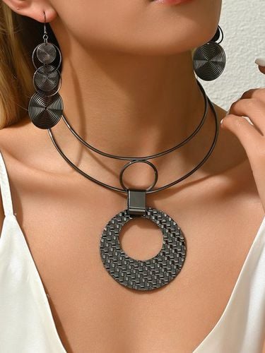 Personalized Geometric Embossed Jewelry Set - Just Fashion Now - Modalova