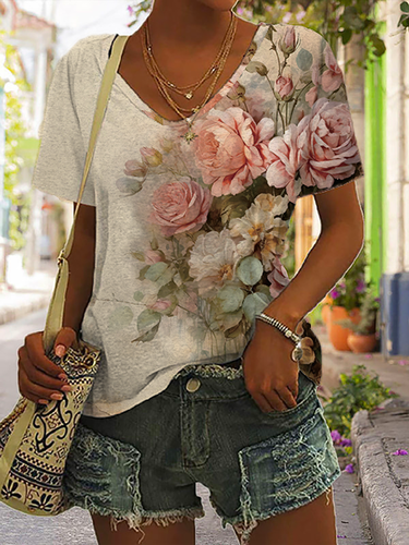 V Neck Casual Floral T-Shirt - Just Fashion Now - Modalova