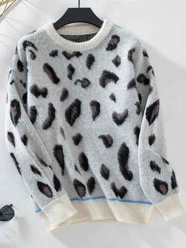 Loose Casual Leopard Crew Neck Sweater - Just Fashion Now - Modalova