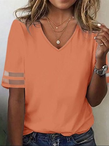 Loose V Neck Casual T-Shirt - Just Fashion Now - Modalova