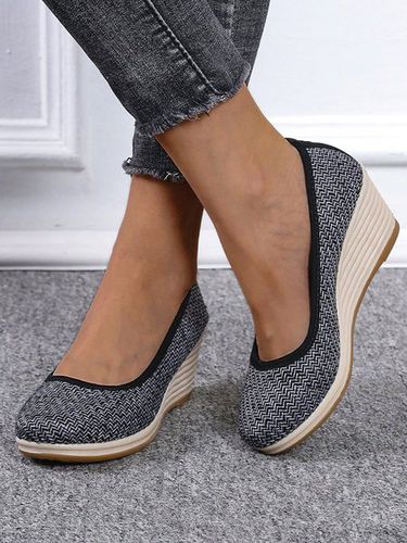 Women Minimalist Linen Fabric Wedge Heel Shallow Shoes - Just Fashion Now - Modalova