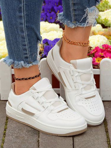 Women's Minimalist Casual Hollow out Lace-Up Skate Shoes - Just Fashion Now UK - Modalova
