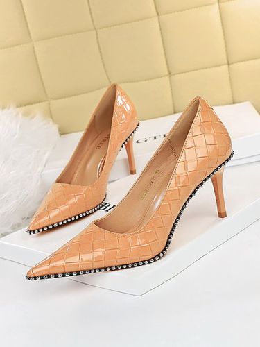 Stylish Woven Embossed Stiletto Heel Shallow Pumps - Modetalente - Modalova