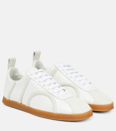 Suede-trimmed leather sneakers - Toteme - Modalova