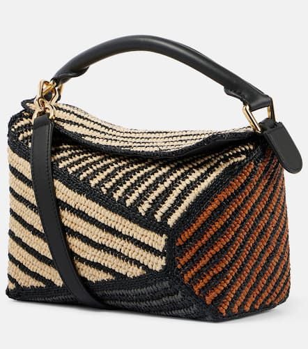 Puzzle Edge Small raffia shoulder bag - Loewe - Modalova