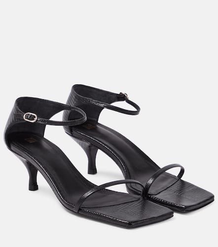 The Gathered Scoop-Heel Sandal black – TOTEME