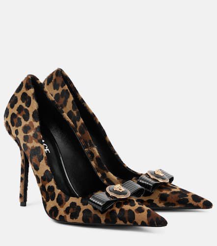 Bedruckte Pumps La Medusa aus Kalbshaar - Versace - Modalova