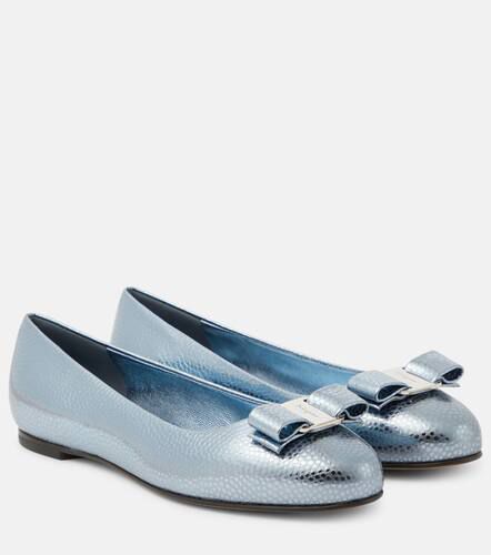 Varina bow-detail leather ballet flats - Ferragamo - Modalova