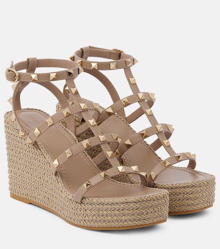 Espadrille-Wedges Rockstud aus Leder - Valentino Garavani - Modalova