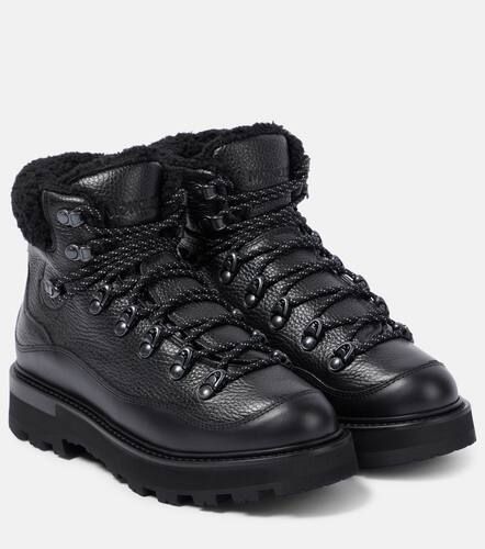 Peka Trek leather hiking boots - Moncler - Modalova