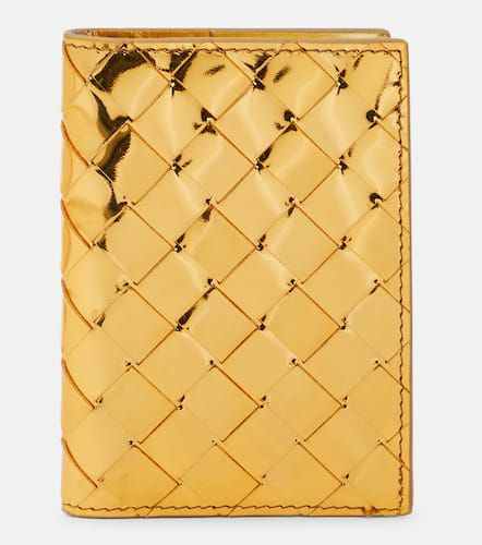 Intrecciato metallic leather passport case - Bottega Veneta - Modalova