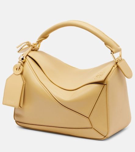 Featherlight Puzzle Large leather top-handle bag - Loewe - Modalova