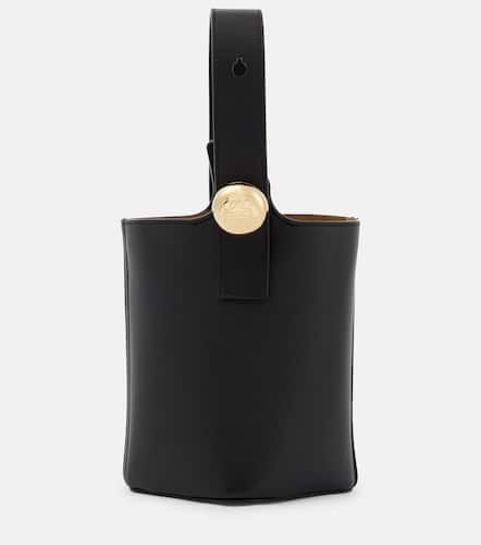 Pebble Mini leather bucket bag - Loewe - Modalova