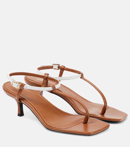 The Bicolor leather thong sandals - Toteme - Modalova