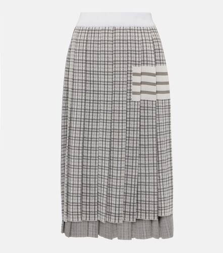 Checked pleated silk and cotton midi skirt - Thom Browne - Modalova