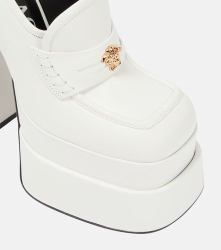 Aevitas leather platform loafer pumps - Versace - Modalova