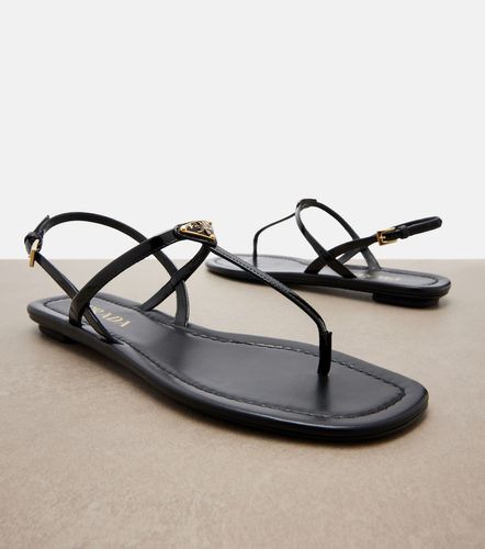 Prada Patent leather thong sandals - Prada - Modalova