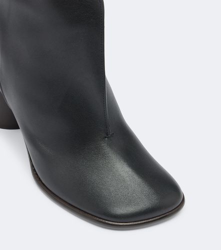 Crease leather knee-high boots - Lemaire - Modalova