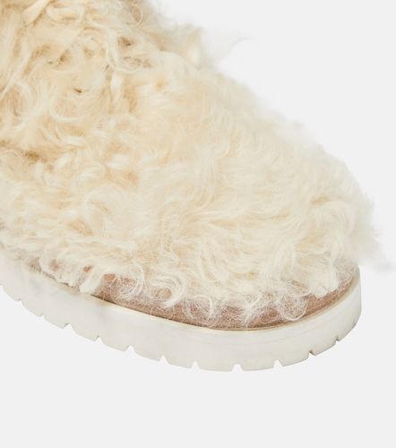 Stivali stringati in shearling - Magda Butrym - Modalova