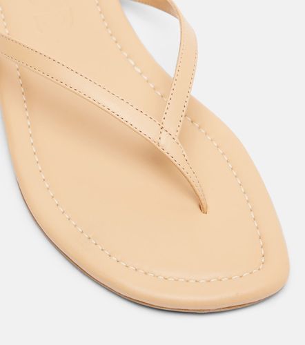 Staud Freja leather thong sandals - Staud - Modalova