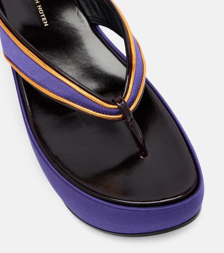 Dries Van Noten Satin thong sandals - Dries Van Noten - Modalova
