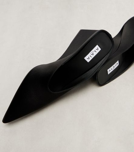 Alaia Cube 75 satin wedge mules - Alaia - Modalova