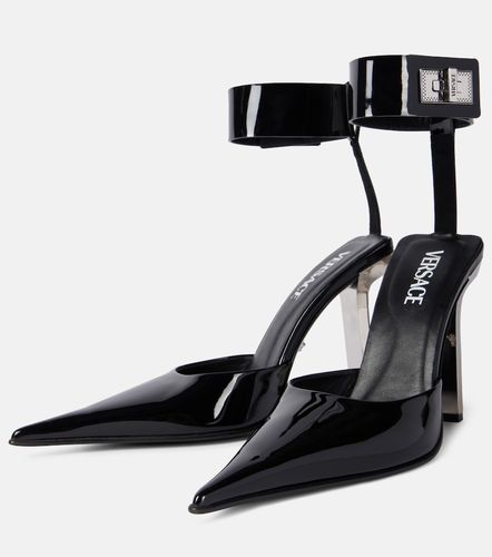 Versace Pumps slingback in vernice - Versace - Modalova