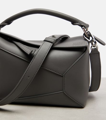 Puzzle Edge Small leather top-handle bag - Loewe - Modalova