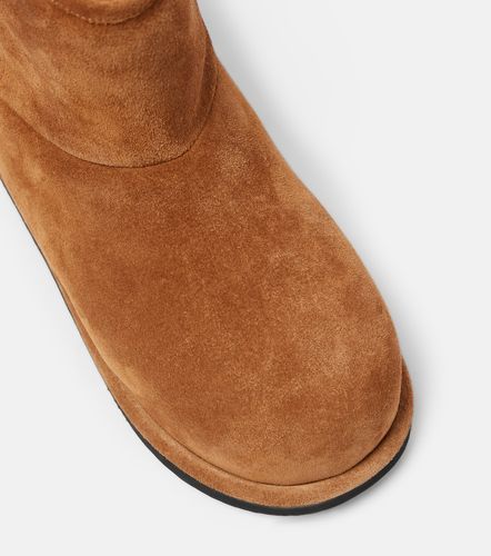 Heidi shearling-lined suede ankle boots - Amina Muaddi - Modalova