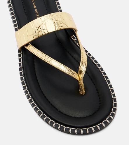 Croc-effect leather thong sandals - Dries Van Noten - Modalova