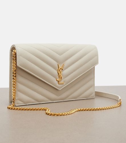 Cartera con cadena Cassandre Envelope de piel - Saint Laurent - Modalova