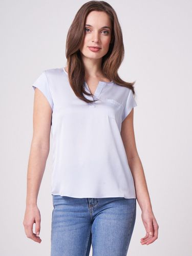 Top with chest pocket - REPEAT cashmere - Modalova
