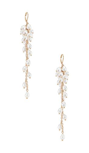 Pearl Cluster Drop Earring in - 8 Other Reasons - Modalova