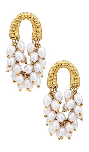 Pearl Statement Earring in - 8 Other Reasons - Modalova