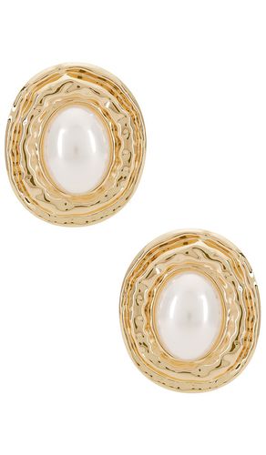 Pearl Stud Earrings in - 8 Other Reasons - Modalova