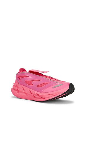 Adistar Sneaker in . Size 7.5. Also in 8, 6, 6.5, 9.5 - adidas by Stella McCartney - Modalova