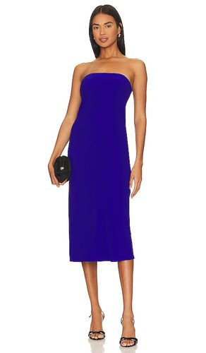 X Revolve Shiran Strapless Midi Dress in . Taglia S - Amanda Uprichard - Modalova