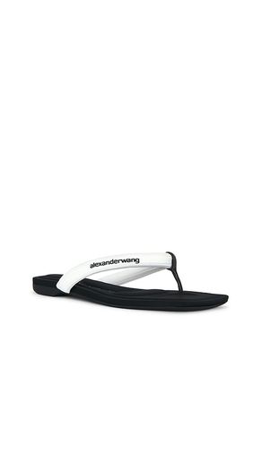 Jenna Tubular Flat Thong Sandal in . Size 35. Also in 36, 40 - Alexander Wang - Modalova