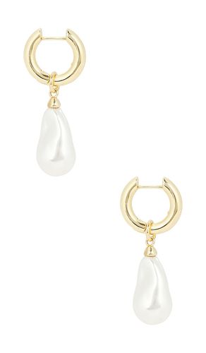 Teagan Pearl Statement Earrings in - BaubleBar - Modalova